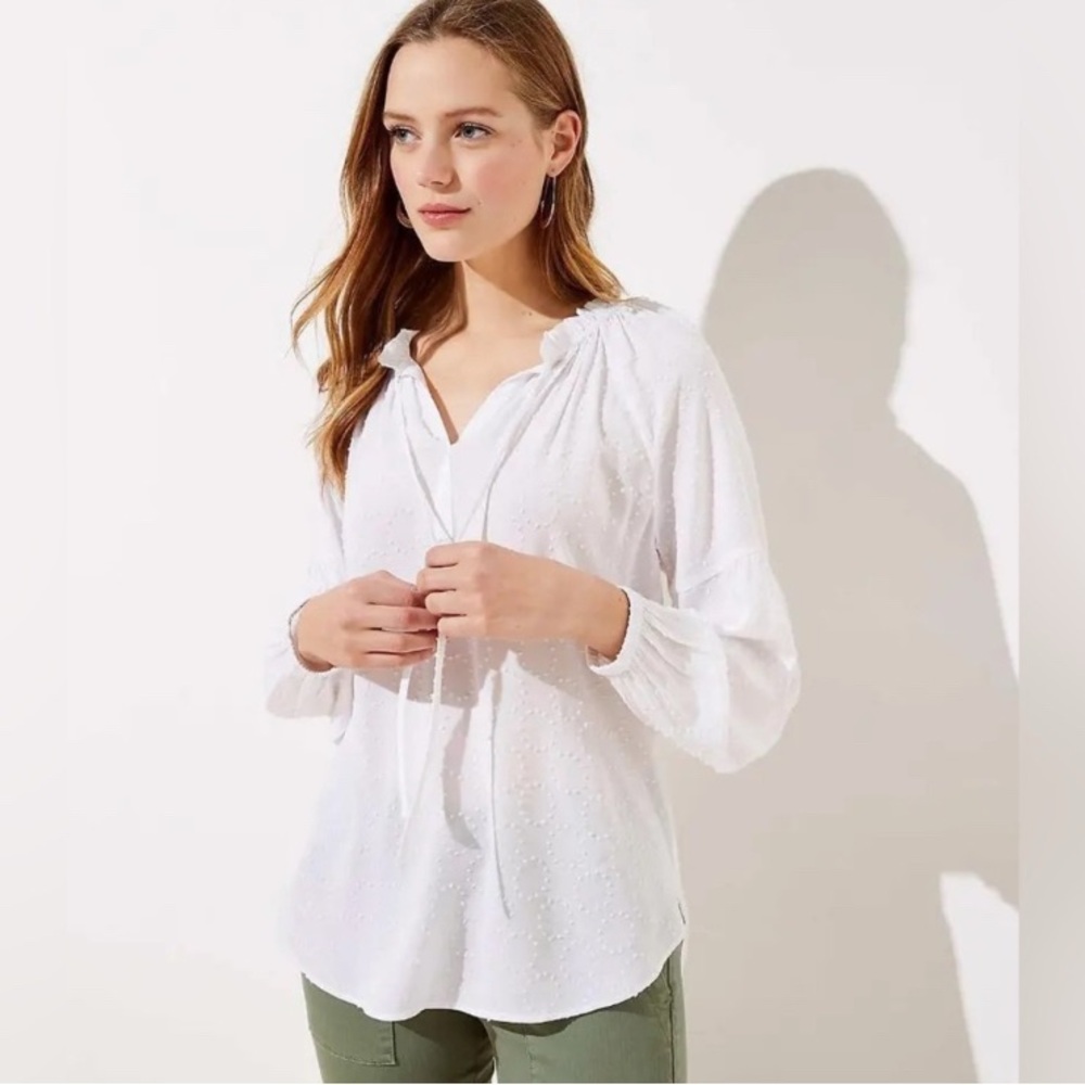 Ann Taylor LOFT Women's White Blouse, clip dot split neck blouse, size small